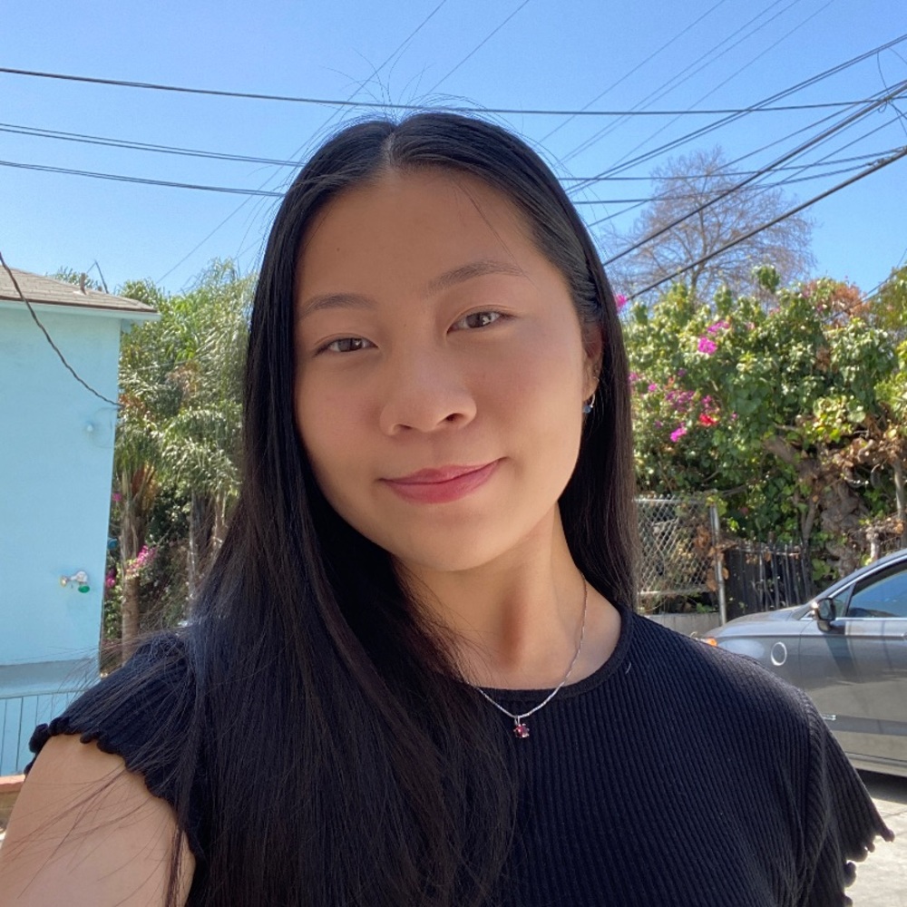 Meet your Posher, Jennifer